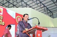 32-ാം സംസ്ഥാന സമ്മേളനം – വൈസ്പ്രസിഡന്റ് സി സി വിനോദ്കുമാര് രക്തസാക്ഷി പ്രമേയം അവതരിപ്പിക്കുന്നു.